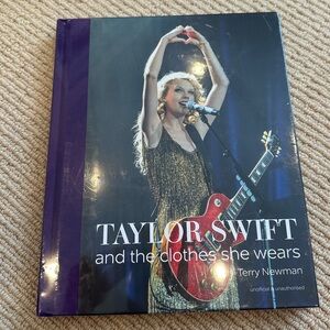 Coffee table book- Taylor Swift and the Clothes She Wears Book